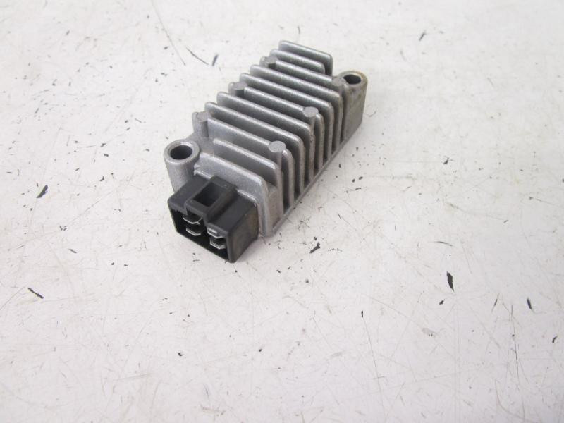 95 Yamaha XJ 600 Seca II 2 Voltage Regulator Rectifier 3TJ-81960